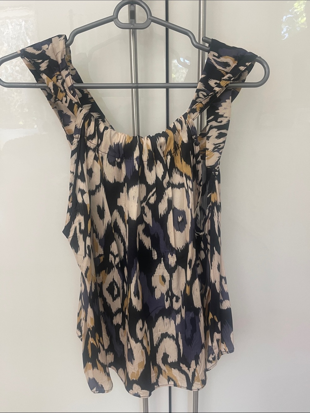 Abstract Print Sleeveless Camisole in Black, Cream & Gold